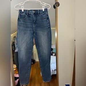 American Eagle Dream Jean